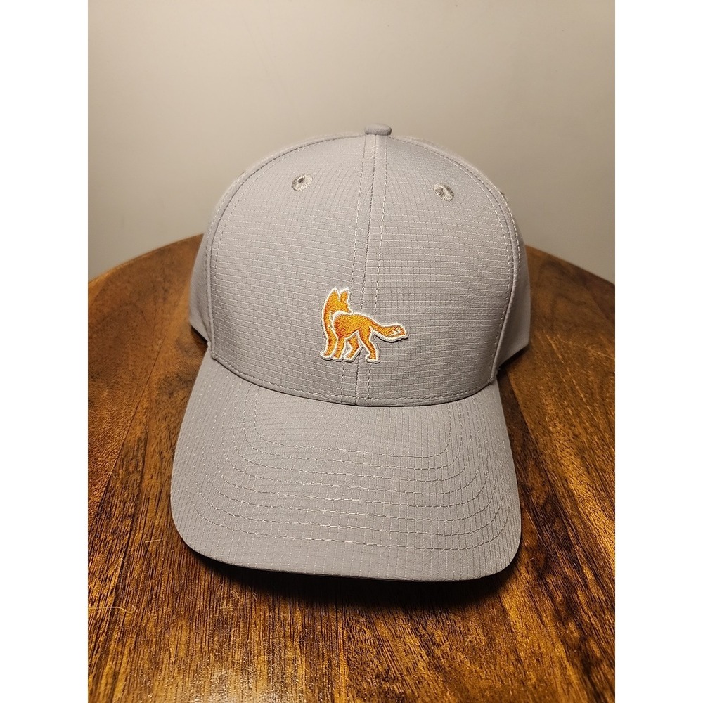 New‎ W/Tags, Mens Waggle Golf Adjustable Silver Fox Dad Hat